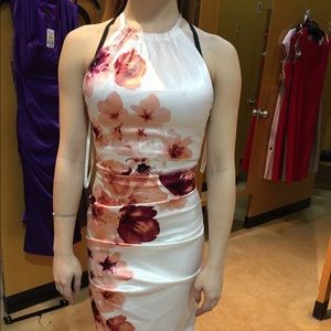 Prom dress / (wearing only one time)